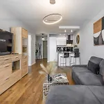 Emihouse Cityvibe شقة رشيشوف